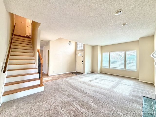 516 S Laurel Avenue, Broken Arrow, OK 74012