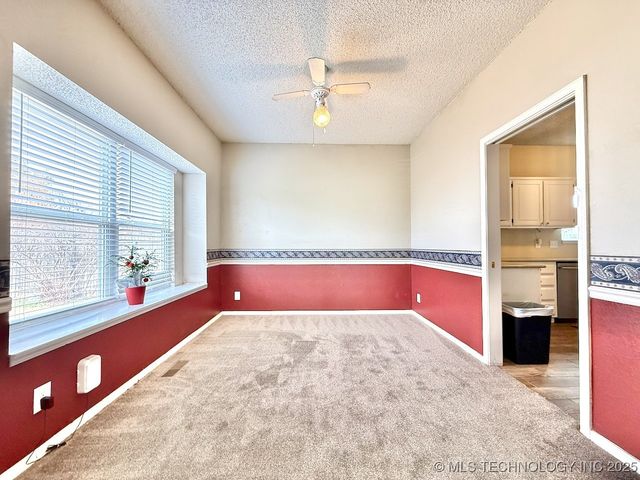 516 S Laurel Avenue, Broken Arrow, OK 74012