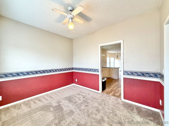 516 S Laurel Avenue, Broken Arrow, OK 74012