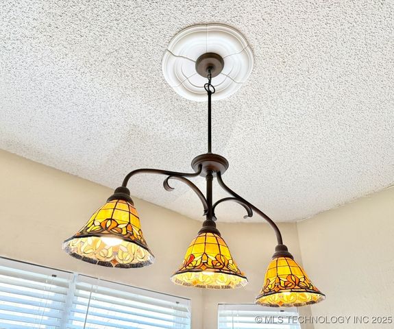 516 S Laurel Avenue, Broken Arrow, OK 74012