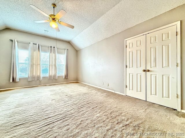 516 S Laurel Avenue, Broken Arrow, OK 74012