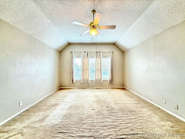 516 S Laurel Avenue, Broken Arrow, OK 74012