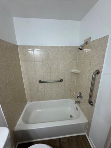 2016 E CLIFTON STREET A, Tampa, FL 33610