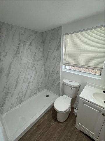 2016 E CLIFTON STREET A, Tampa, FL 33610