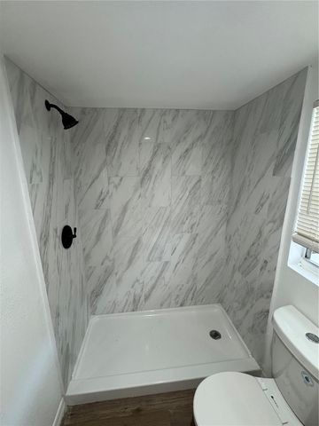 2016 E CLIFTON STREET A, Tampa, FL 33610