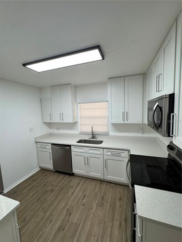 2016 E CLIFTON STREET A, Tampa, FL 33610