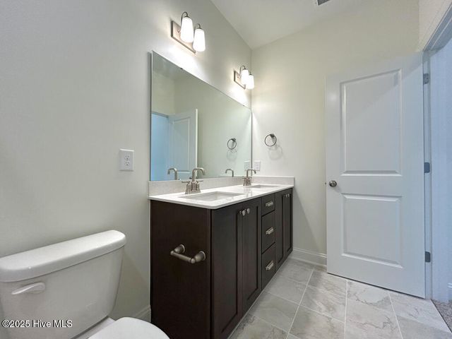 504 Yellow Birch Way, Hubert, NC 28539