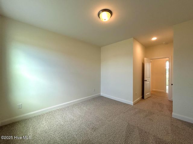 504 Yellow Birch Way, Hubert, NC 28539