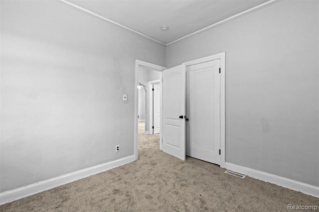 5243 Devonshire Road, Detroit, MI 48224