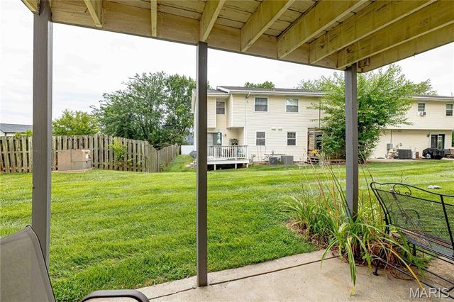 2661 Falcons Way 82, St Charles, MO 63303