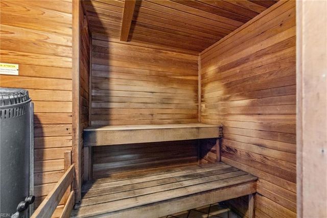 7501 River Rd Apt 16B, Newport News, VA 23607