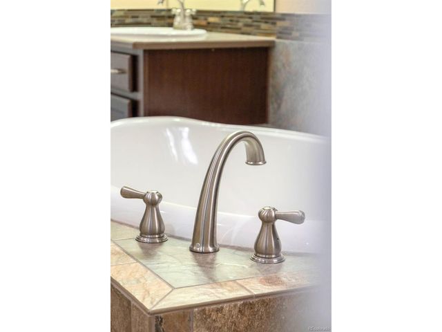 9470 Sori Ln, Highlands Ranch, CO 80126