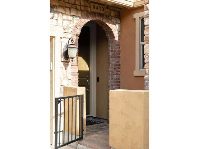 9470 Sori Ln, Highlands Ranch, CO 80126