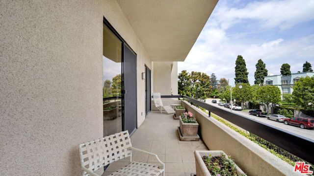 2350 Century Hill, Los Angeles, CA 90067