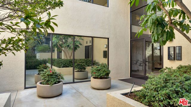 2350 Century Hill, Los Angeles, CA 90067