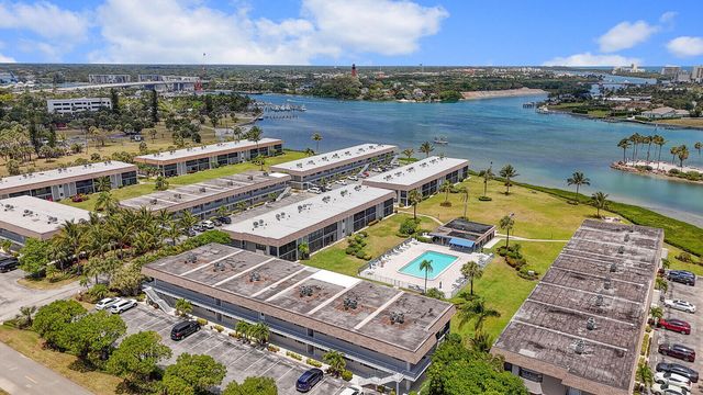 755 SATURN Street H207, Jupiter, FL 33477