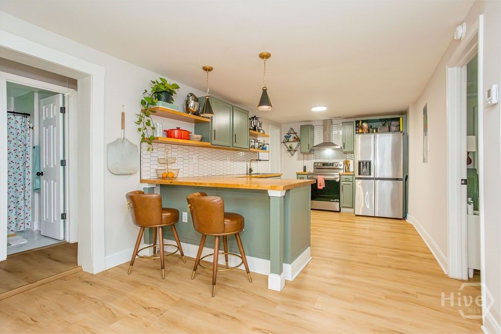 Image 16 of property listing at 1301 SE 36th Street, Savannah, GA 31404