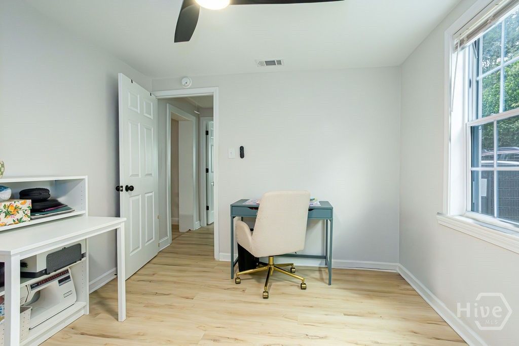 Image 30 of property listing at 1301 SE 36th Street, Savannah, GA 31404