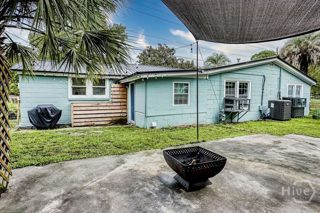 Image 43 of property listing at 1301 SE 36th Street, Savannah, GA 31404