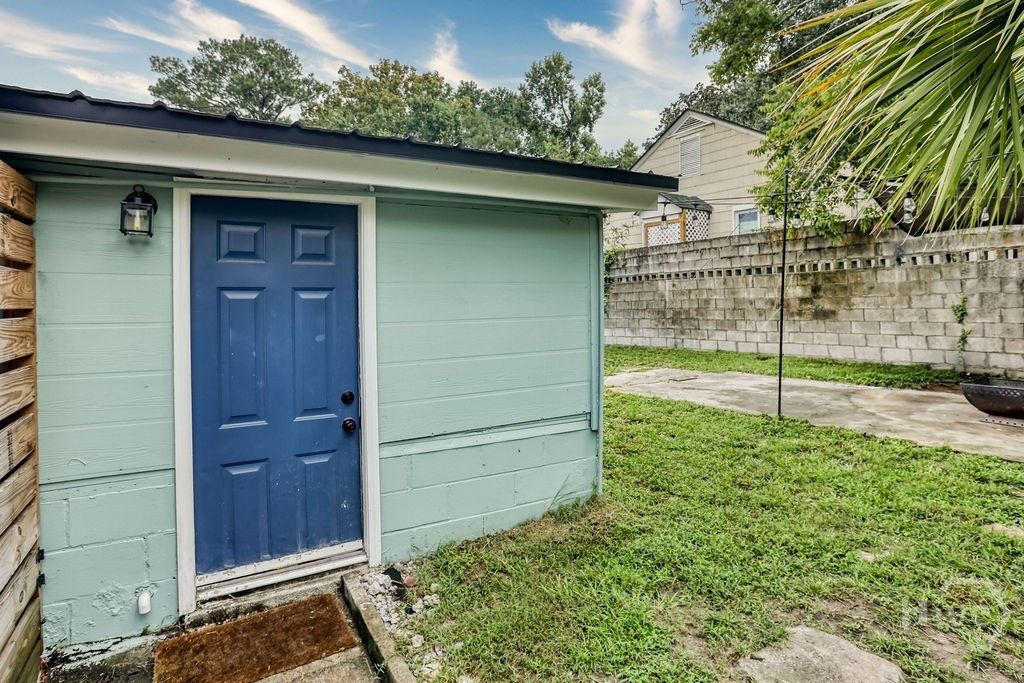 Image 45 of property listing at 1301 SE 36th Street, Savannah, GA 31404