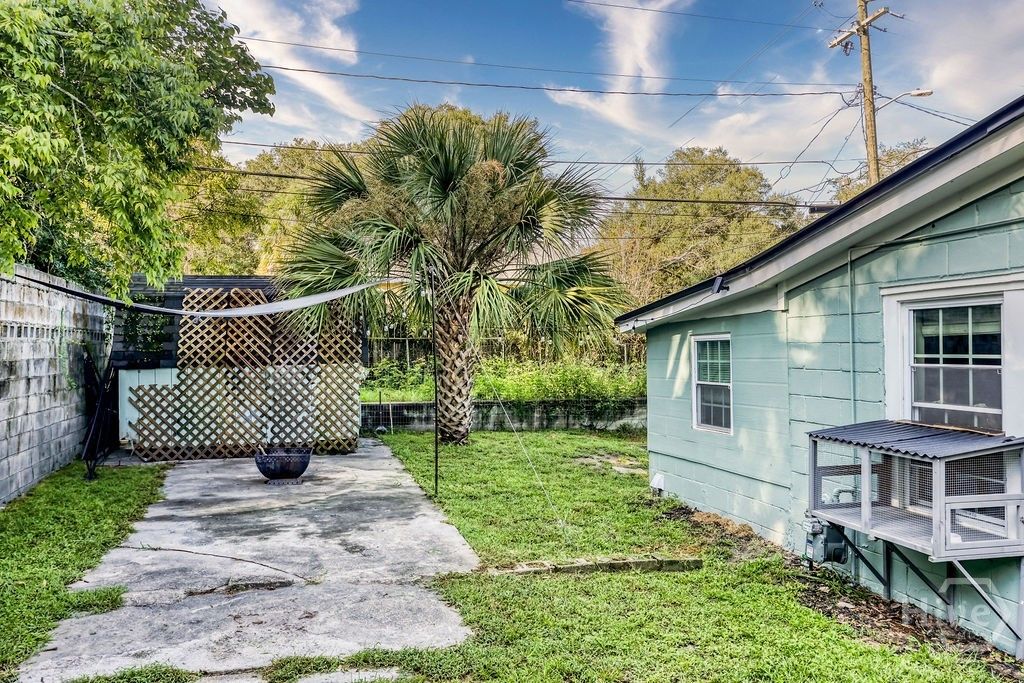 Image 46 of property listing at 1301 SE 36th Street, Savannah, GA 31404