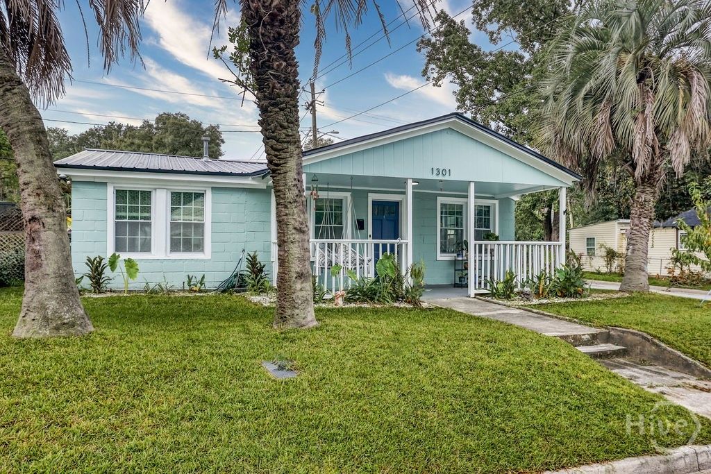 Image 5 of property listing at 1301 SE 36th Street, Savannah, GA 31404