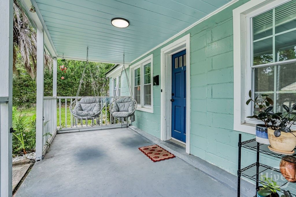 Image 7 of property listing at 1301 SE 36th Street, Savannah, GA 31404