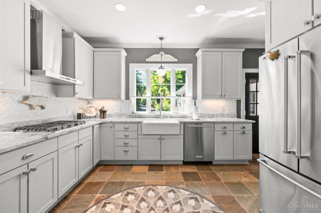 890 Wallace Avenue, Milford, OH 45150