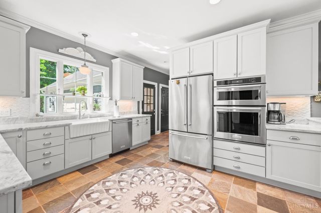 890 Wallace Avenue, Milford, OH 45150