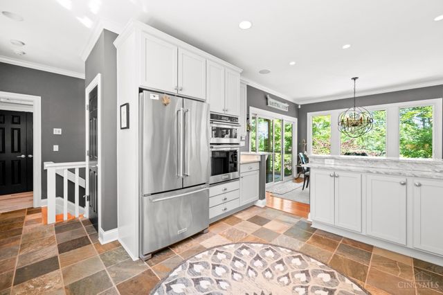 890 Wallace Avenue, Milford, OH 45150