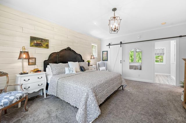 890 Wallace Avenue, Milford, OH 45150