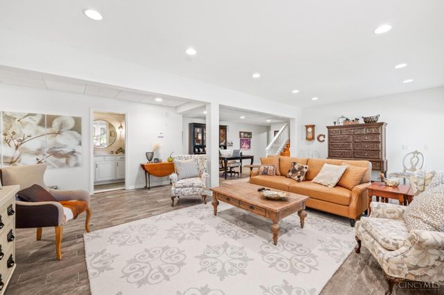 890 Wallace Avenue, Milford, OH 45150