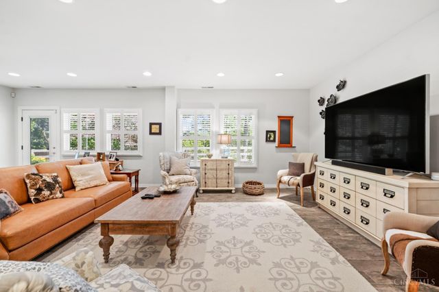 890 Wallace Avenue, Milford, OH 45150