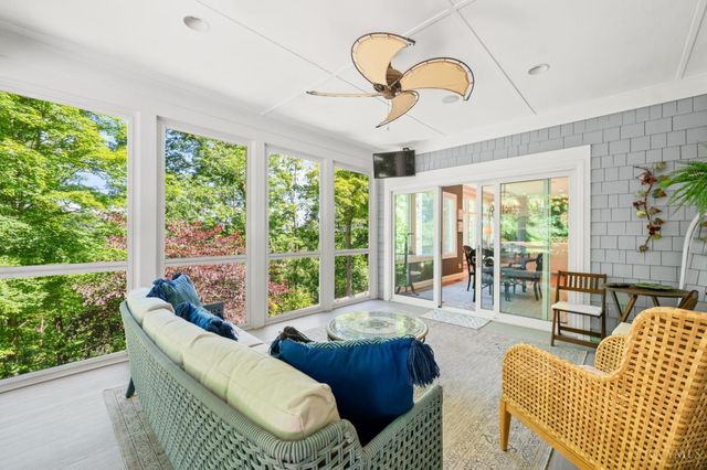 890 Wallace Avenue, Milford, OH 45150