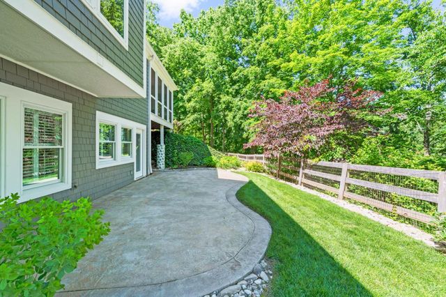 890 Wallace Avenue, Milford, OH 45150