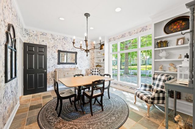 890 Wallace Avenue, Milford, OH 45150