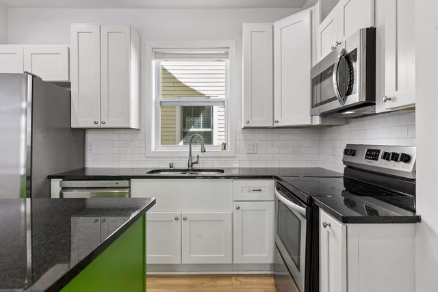 899 Ashland Avenue, Saint Paul, MN 55104