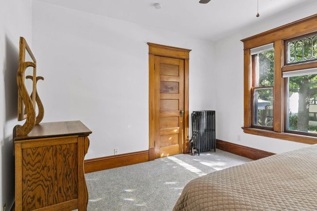 899 Ashland Avenue, Saint Paul, MN 55104