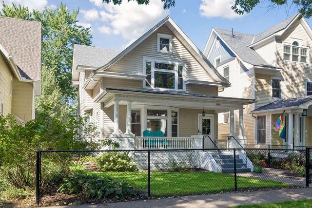 899 Ashland Avenue, Saint Paul, MN 55104