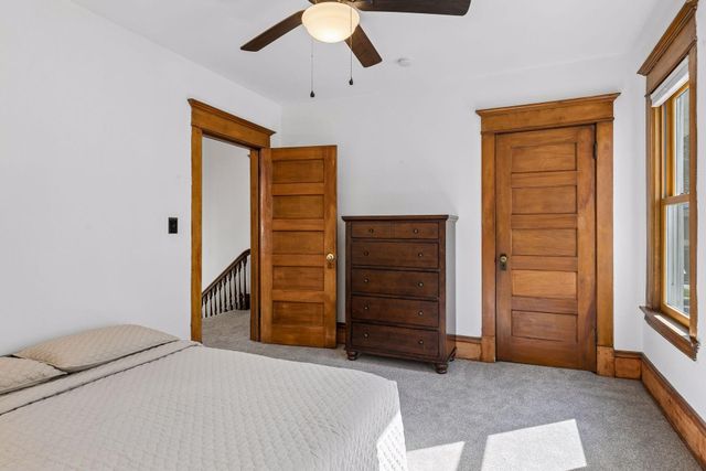 899 Ashland Avenue, Saint Paul, MN 55104