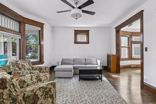 899 Ashland Avenue, Saint Paul, MN 55104