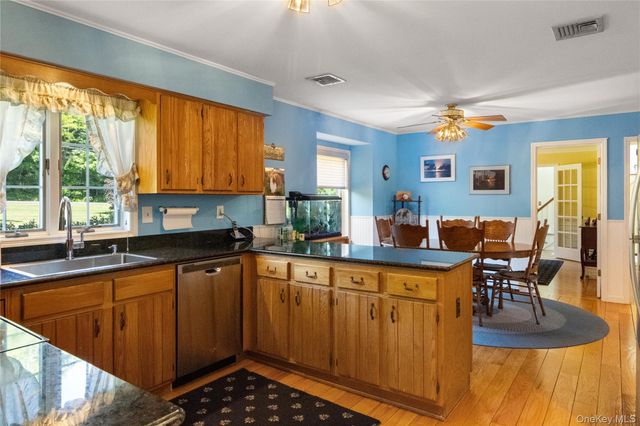 214 W Mombasha Road, Monroe, NY 10950