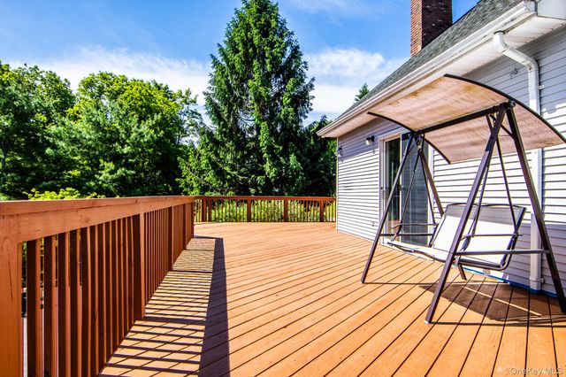 214 W Mombasha Road, Monroe, NY 10950