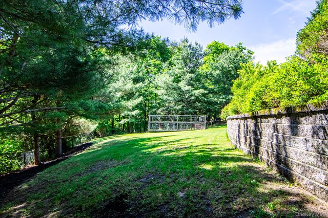 214 W Mombasha Road, Monroe, NY 10950