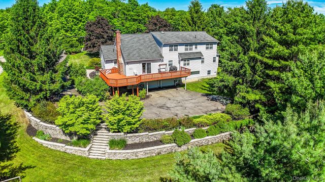 214 W Mombasha Road, Monroe, NY 10950