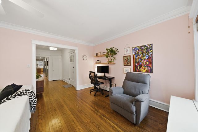 939 W Ainslie Street 2E, Chicago, IL 60640