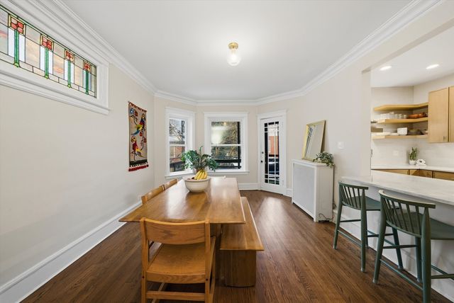 939 W Ainslie Street 2E, Chicago, IL 60640