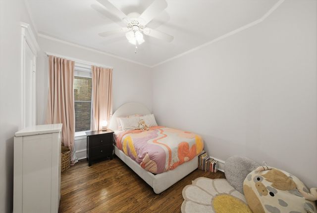 939 W Ainslie Street 2E, Chicago, IL 60640