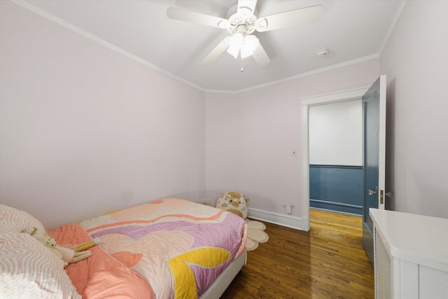 939 W Ainslie Street 2E, Chicago, IL 60640