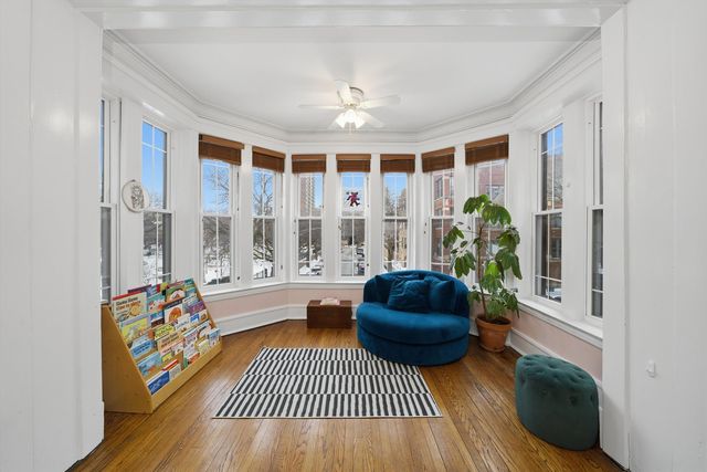 939 W Ainslie Street 2E, Chicago, IL 60640